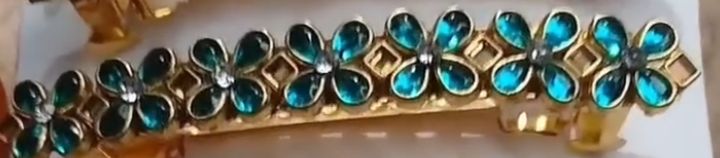 Gold-Green Pair