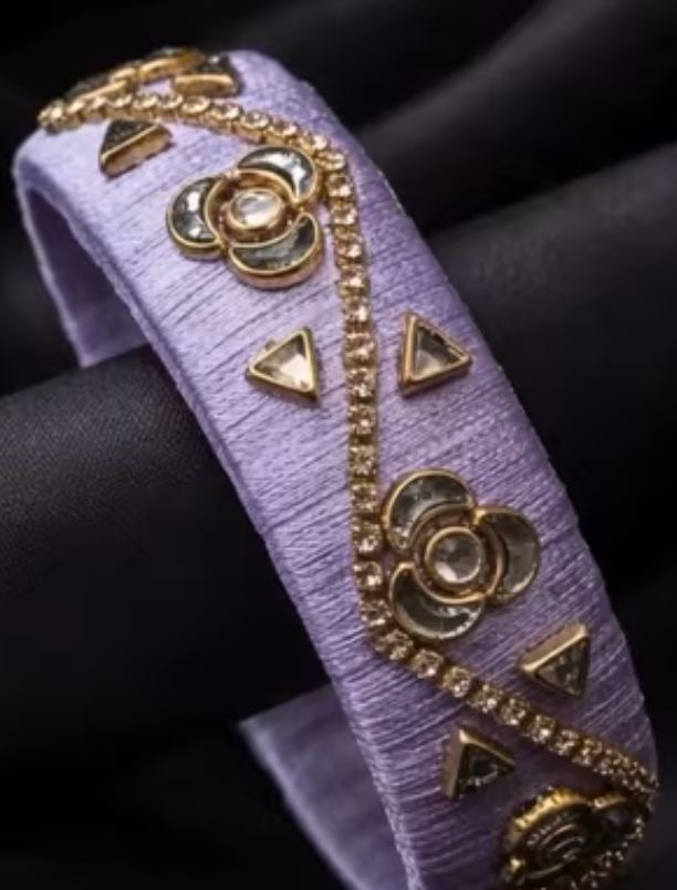 Lavender Kundan